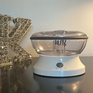 Blitz jewelry cleaner (battery operated machine)
